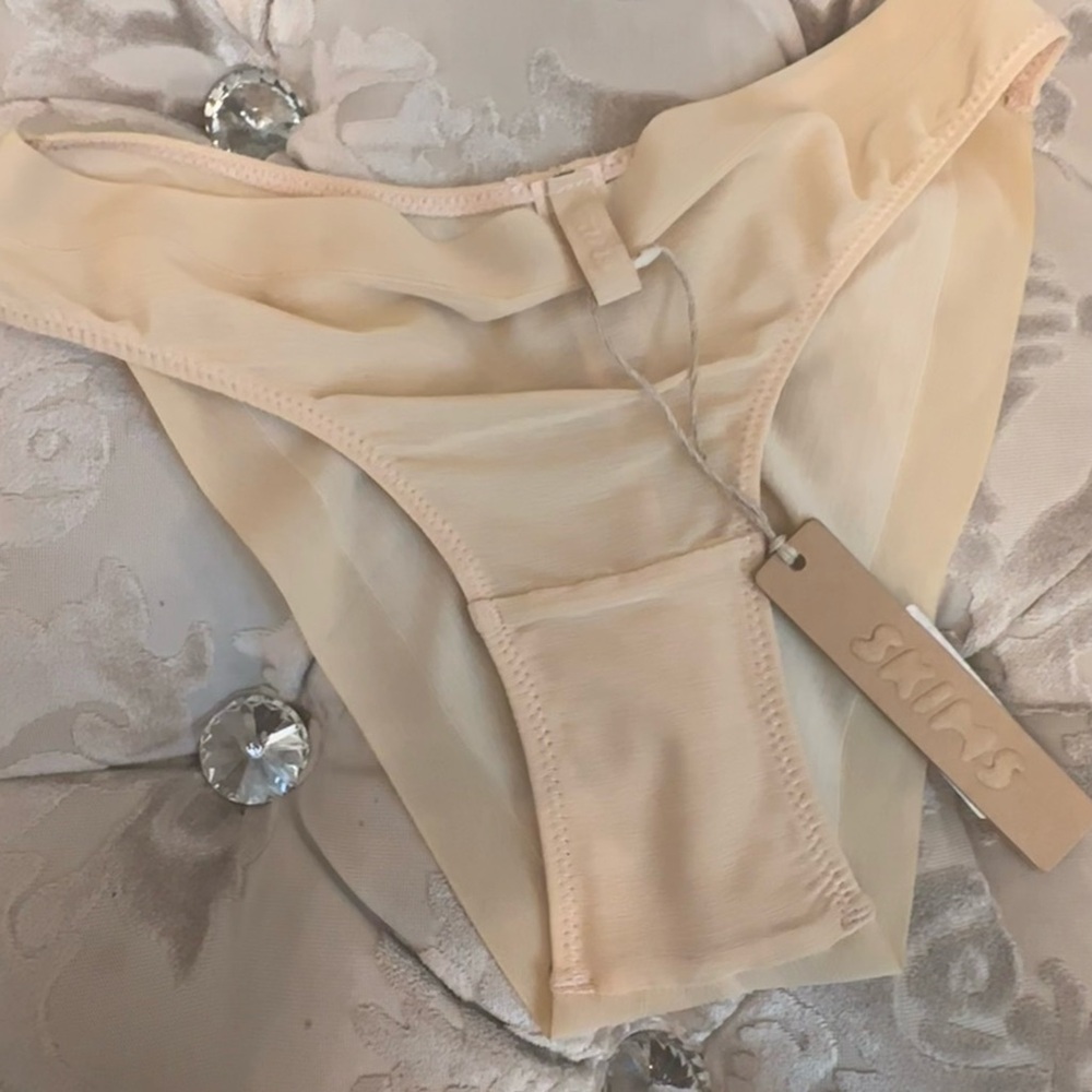 SKIMS Sheer Nude Underwear